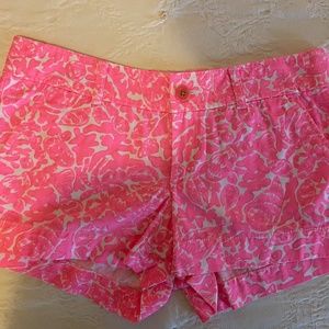 Womens Lilly Pulitzer Pink and White Floral Shorts
